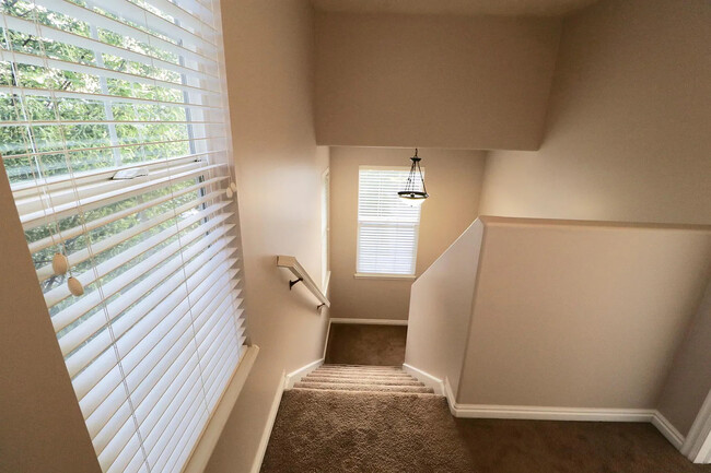 Building Photo - 14919 Ox Cart Ln