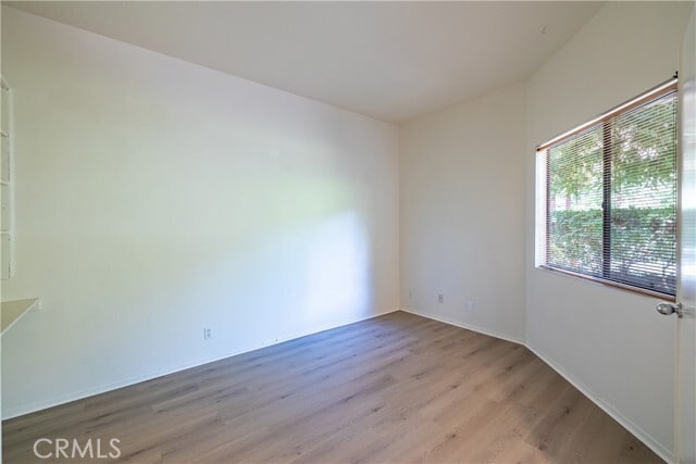 Building Photo - 5744 E Creekside Ave