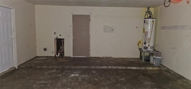 Building Photo - 2114 Yorktown Ct N