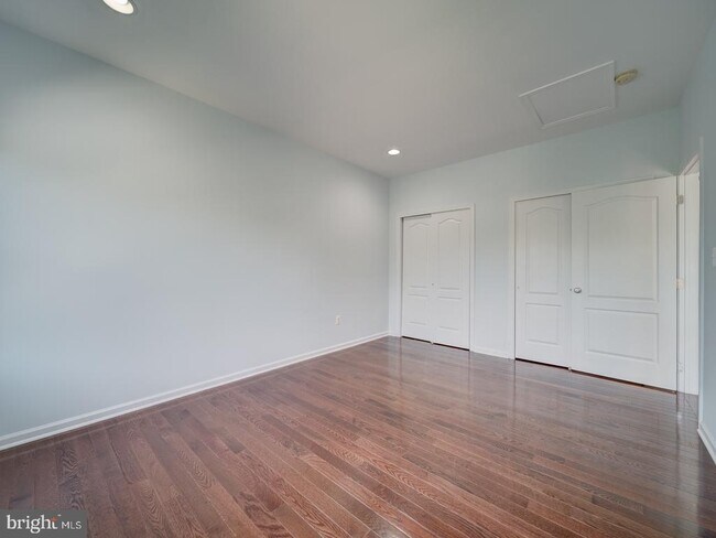 Building Photo - 43320 Barnstead Dr