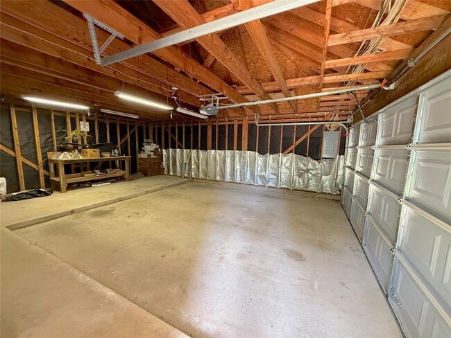 Building Photo - 4231 Lake Terrace Ct