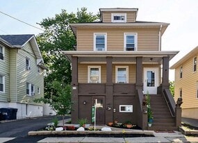 Building Photo - 480 Washington Ave