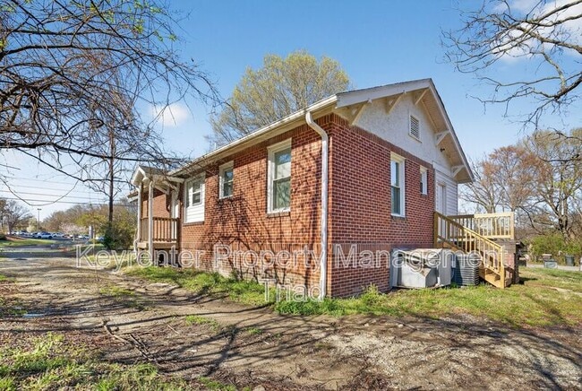 Building Photo - 2405 Freeman Mill Rd