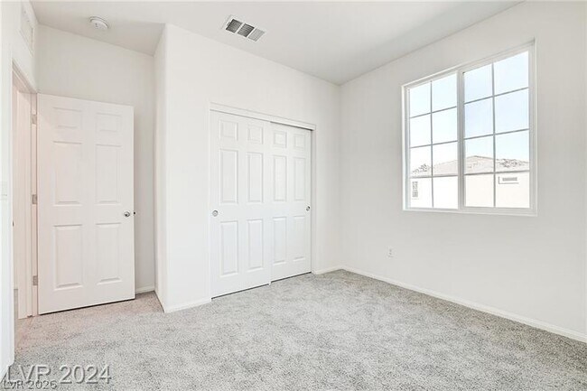 Building Photo - 5613 Steampunk St