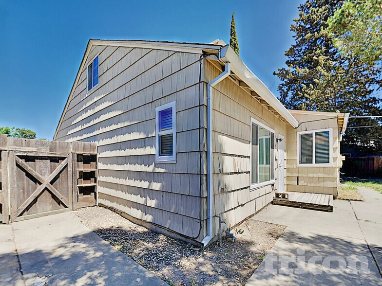 Building Photo - 7420 East Pkwy