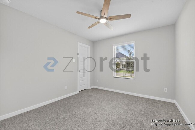 Building Photo - 1010 Rosemary Hl Dr