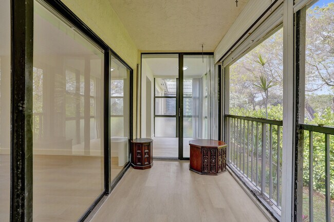 Building Photo - 1040 Homewood Blvd