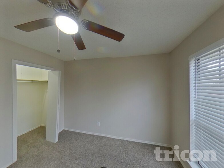 Building Photo - 133 Brockway Dr