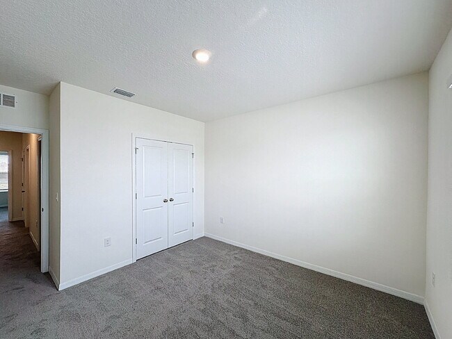 Building Photo - 8379 Ender Hls Dr