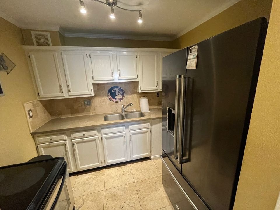 Building Photo - 405 Dunwoody St