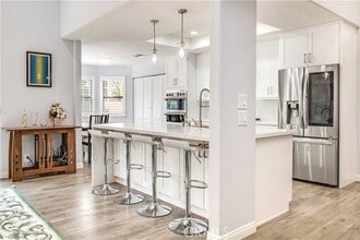 Building Photo - 16 Monterey Ct