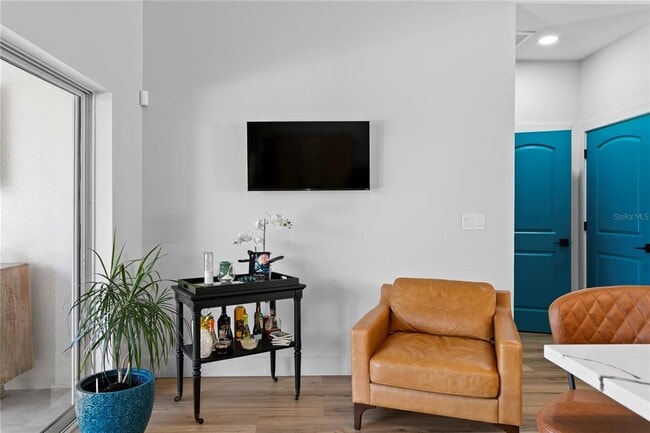 Building Photo - 2107 Branch Hill St