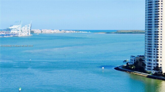 Building Photo - 300 S Biscayne Blvd