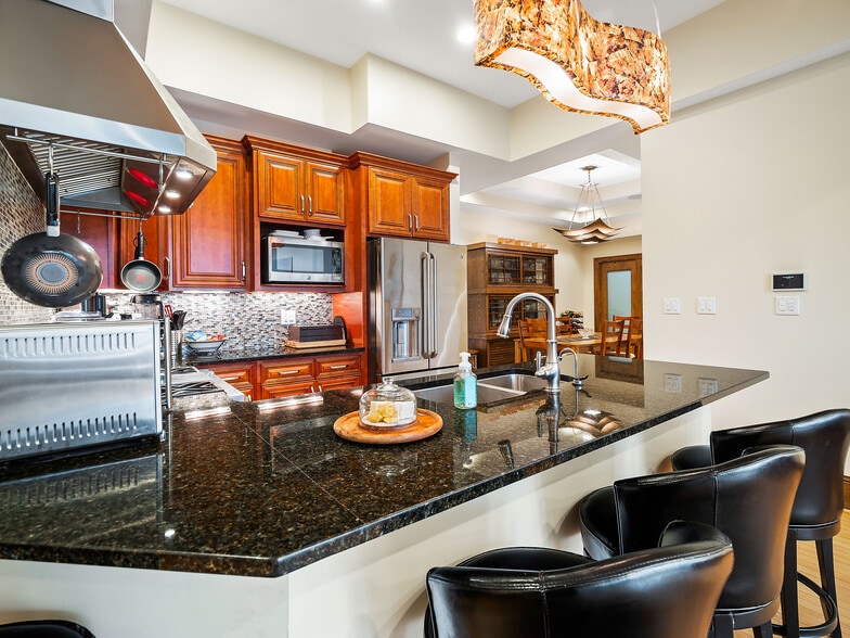 Building Photo - 140 Public Sq