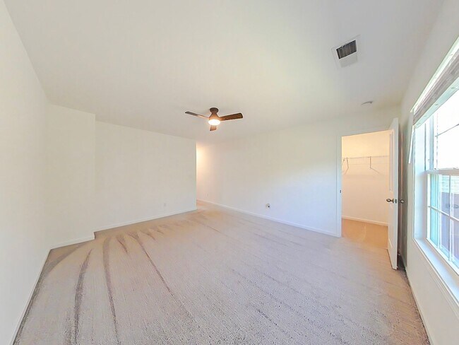 Building Photo - 5 Bedroom Home in Columbia County!