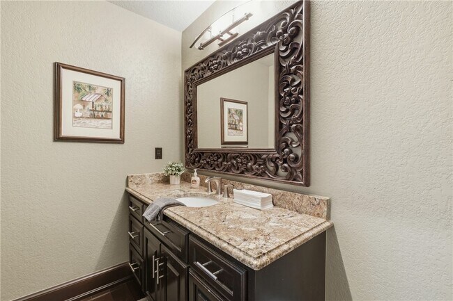 Building Photo - 14805 Dutchmans Dr