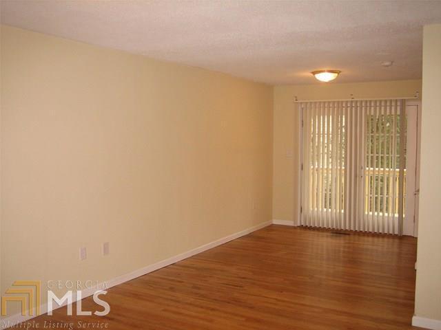 Building Photo - 402 Hip Pocket Rd