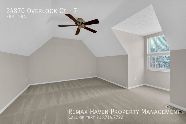 Building Photo - 24870 Overlook Ct