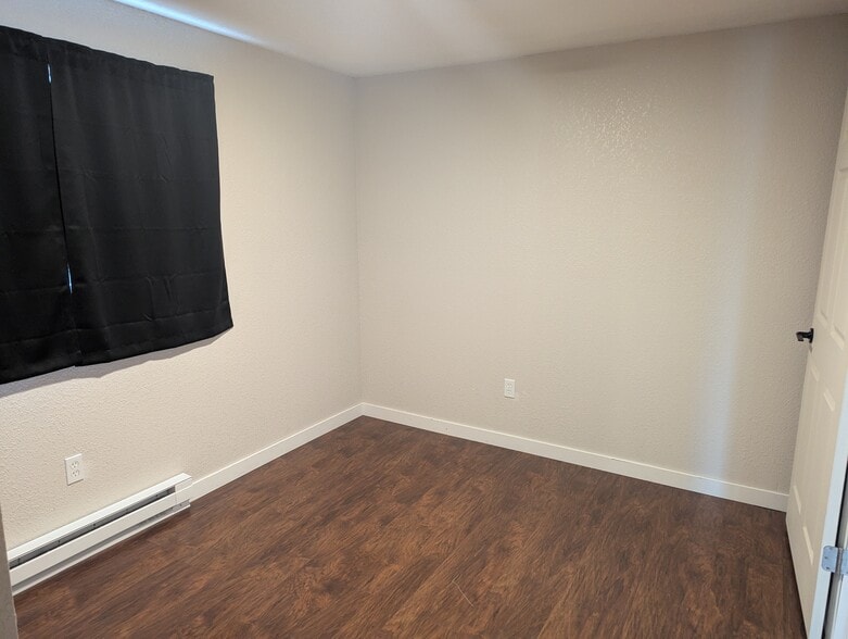Bedroom, 9'8" x 9 - 8543 W Colorado Pl