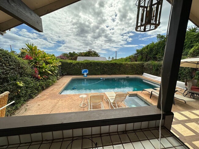 Building Photo - 3305 Kehala Dr