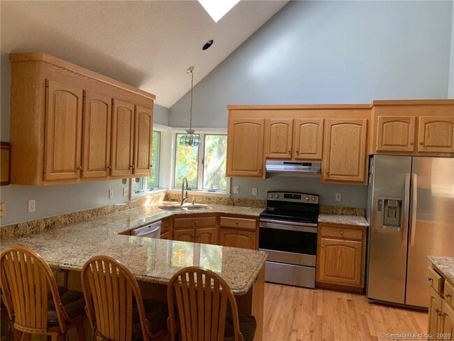 Building Photo - 380 Huckleberry Hill Rd