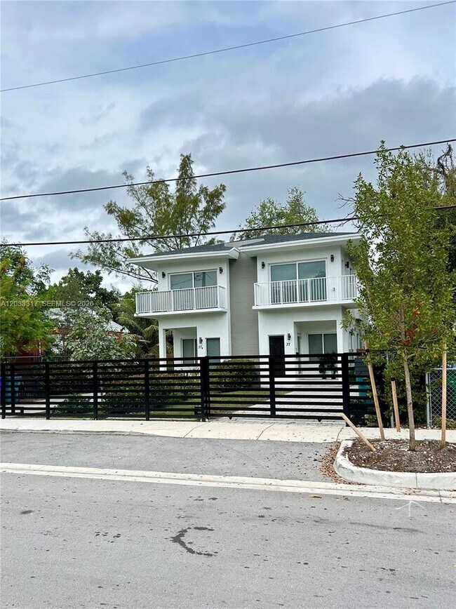 Building Photo - 37 NW 70th St