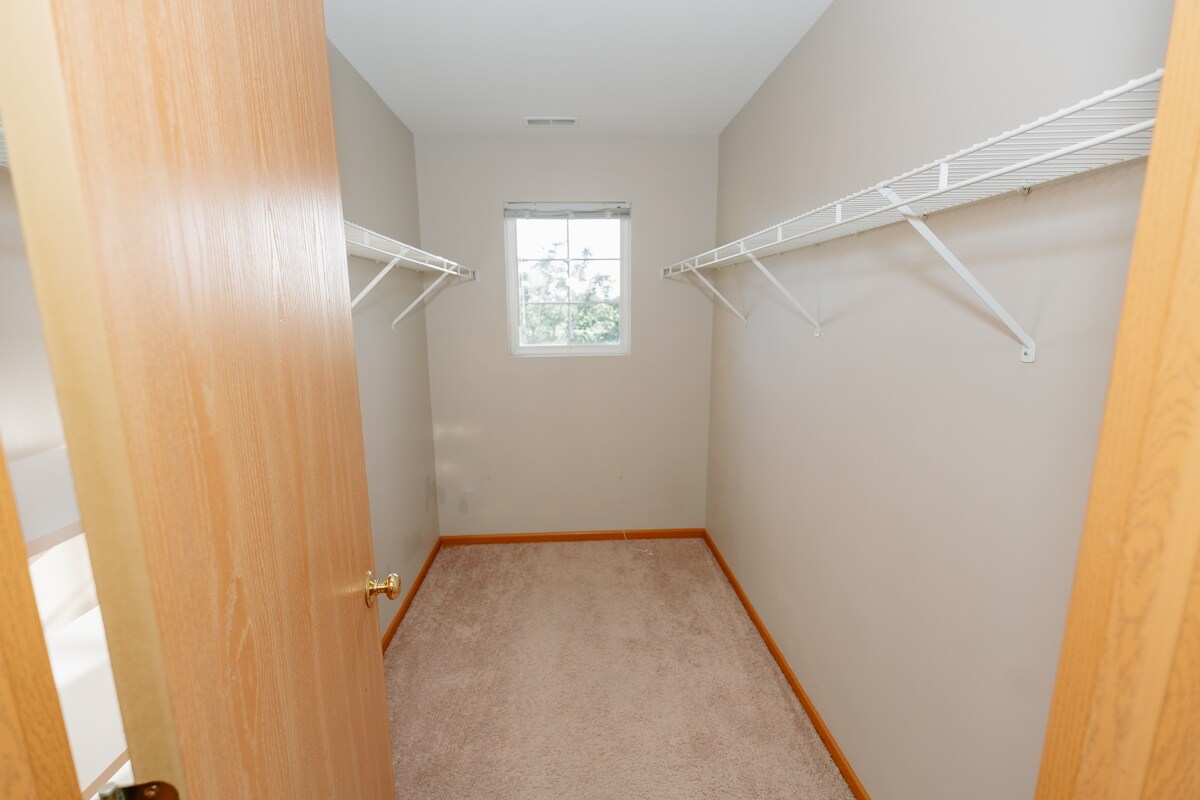 Building Photo - 1136 Coneflower Dr