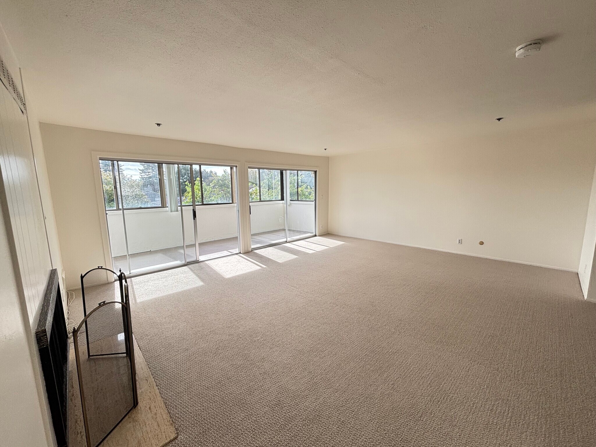 Living Room - 230 W 5th Ave