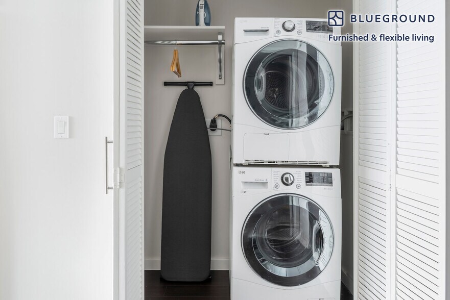 Building Photo - 150 Van Ness Ave