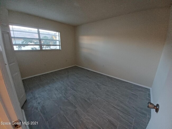 Building Photo - 3135 Shady Dell Ln