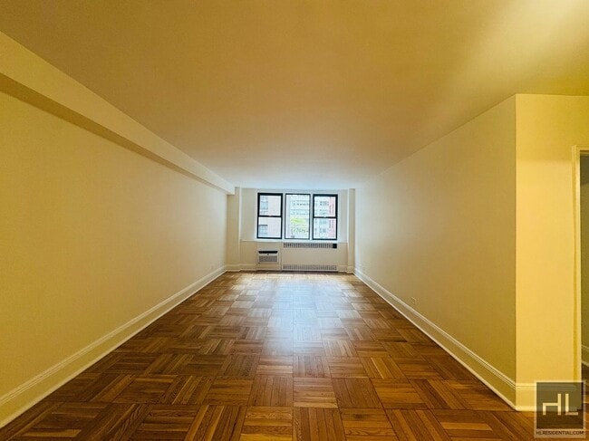 Building Photo - 435 E 79th St