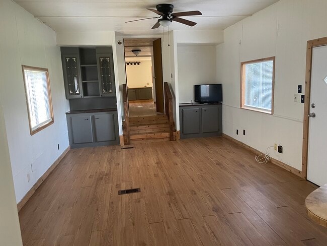 Building Photo - 3818 Co Rd 826