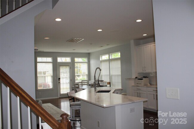 Building Photo - 11459 Potters Row
