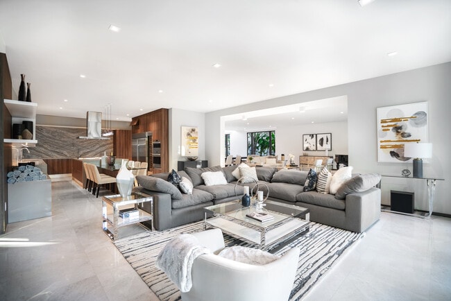 Floorplan - Luxury Listings