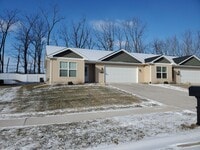 Building Photo - NEW CONSTRUCTION: 2 Bedroom 2 Full Bath Single Story in East Moline