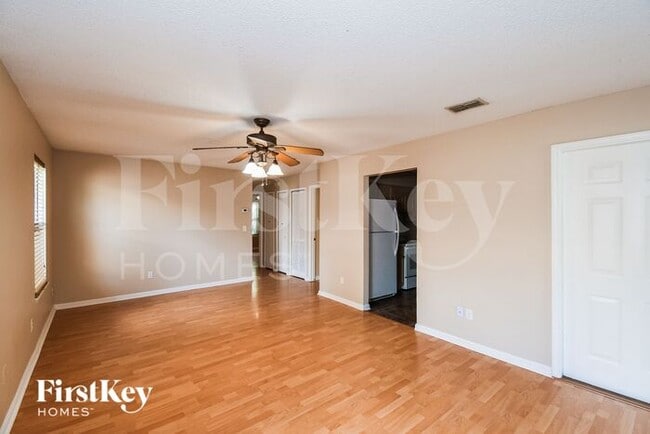 Building Photo - 5221 Glen Alan Ct S