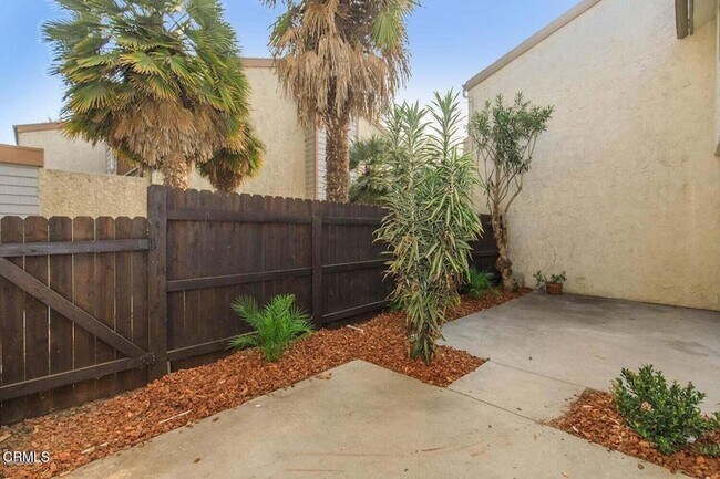 Building Photo - 784 Seawind Way
