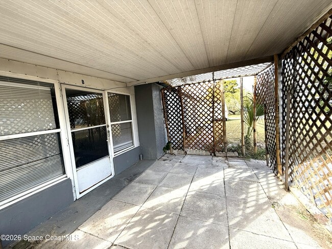 Building Photo - 2127 Smathers Cir N