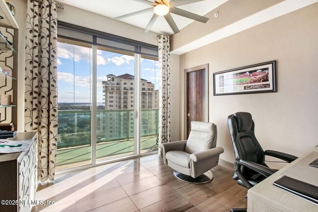 Building Photo - 1431 Riverplace Blvd