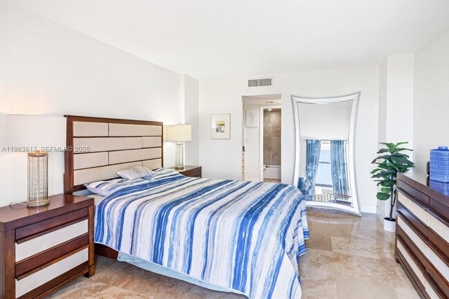 Building Photo - 20335 W Country Club Dr