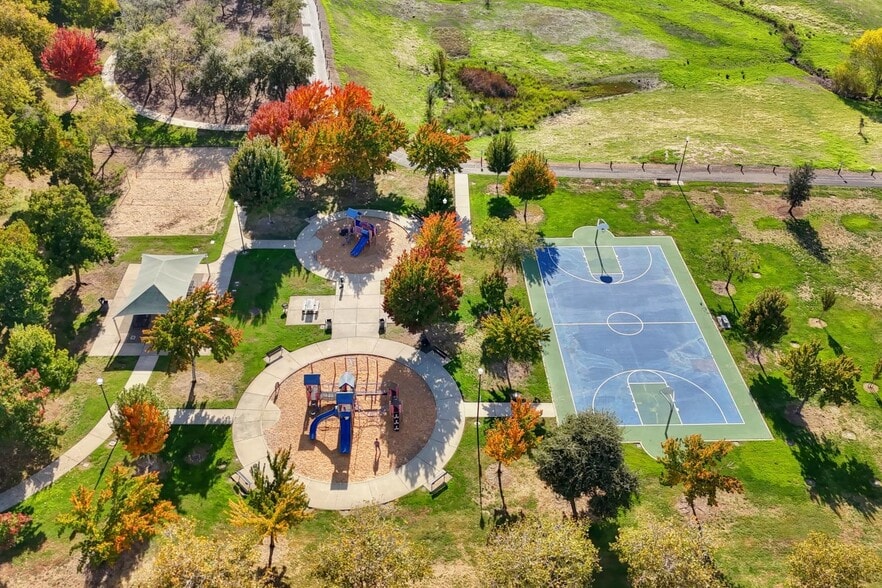 Building Photo - 6200 Crosshaven Ct