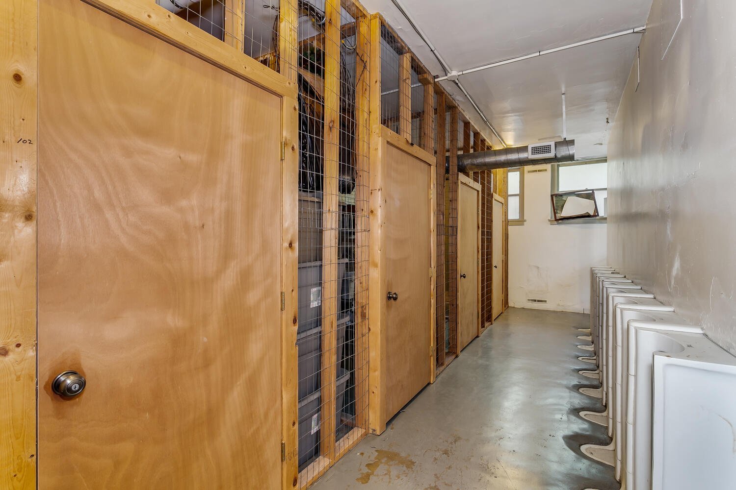 Building Photo - 249 N Athenian Ave