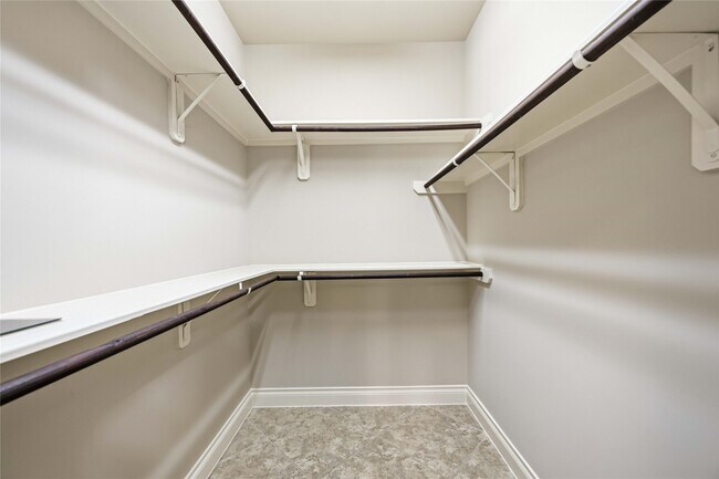 Building Photo - 27707 Lodgemist Ct