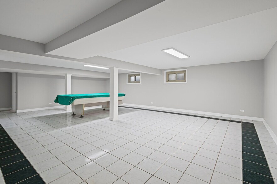 Building Photo - 2712 2nd Private Rd