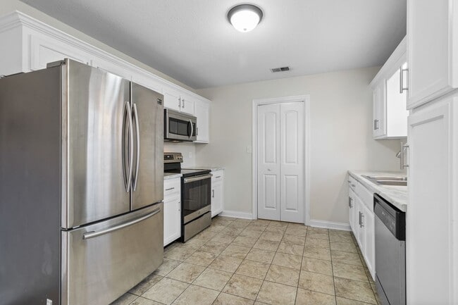 Building Photo - 1389 Bruceton Dr