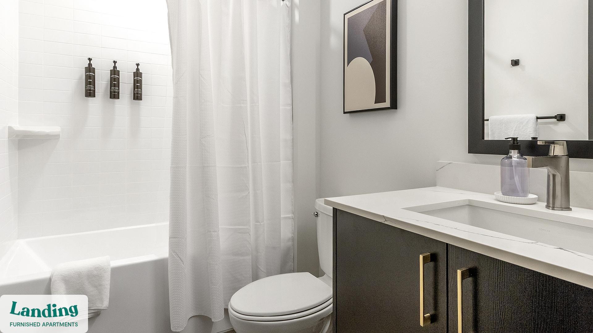 Building Photo - 221 Main St N