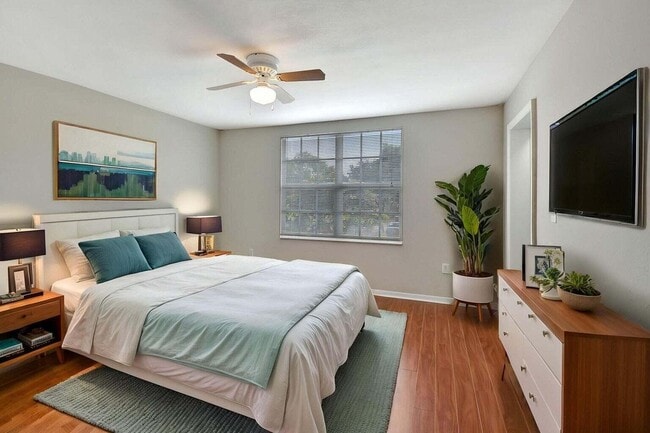 Building Photo - 15155 Michelangelo Blvd