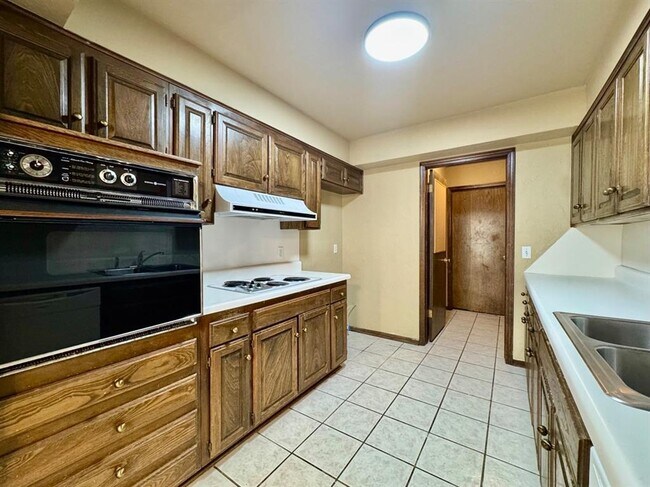 Building Photo - 415 Timberwind Rd