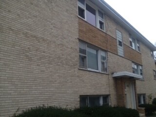 Building Photo - 2062 W 135th