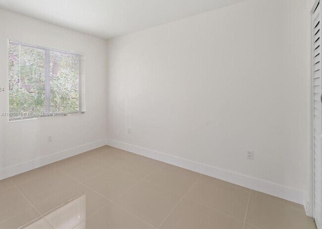 Building Photo - 2540 NW 51st Terrace